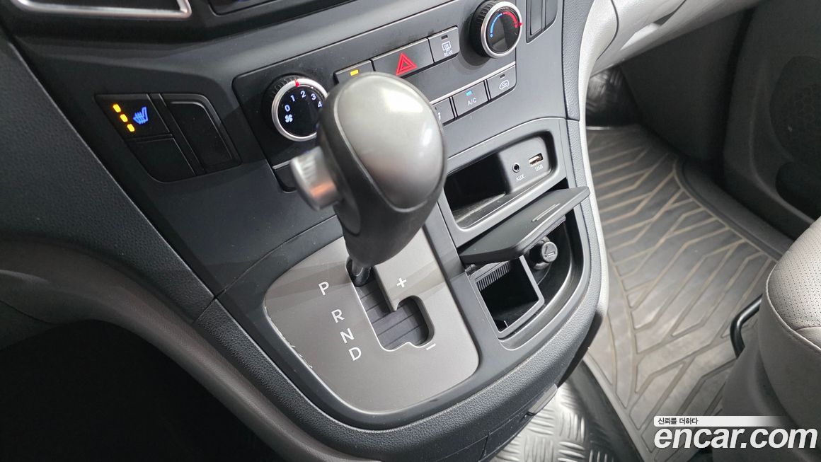 Hyundai Starex 2017