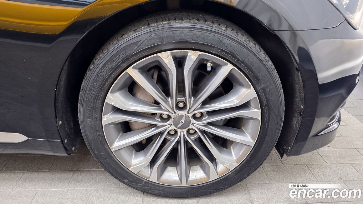 Hyundai Genesis 2014