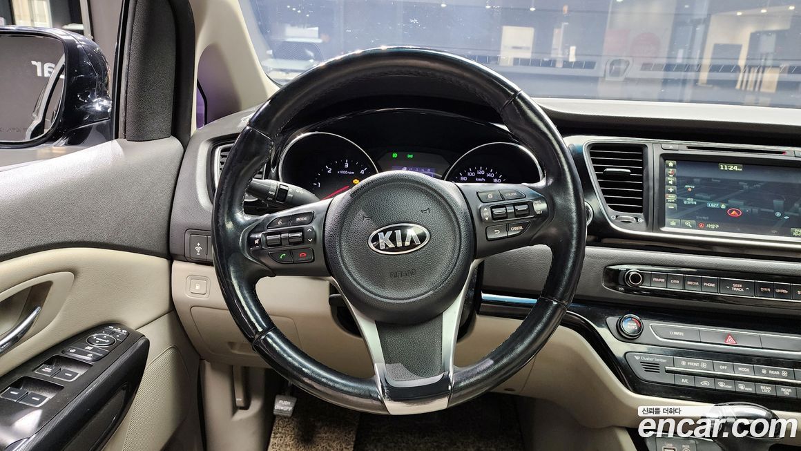 Kia Canival 2016