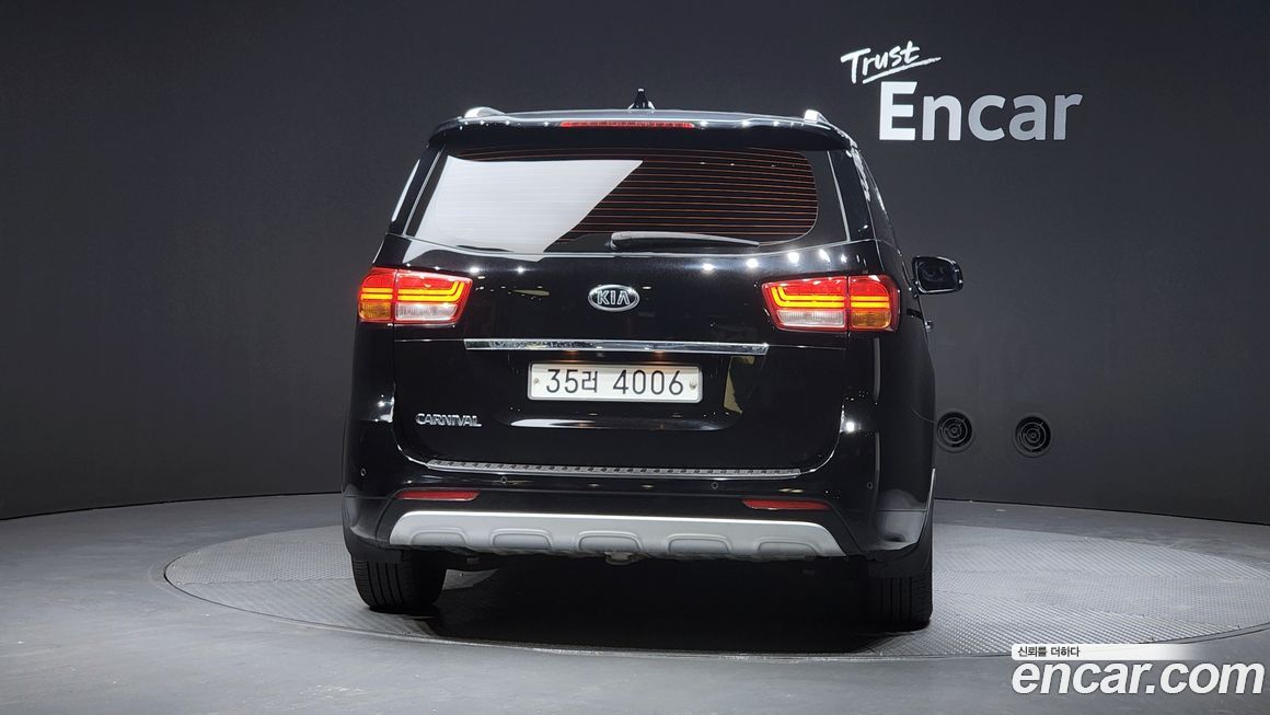 Kia Canival 2016