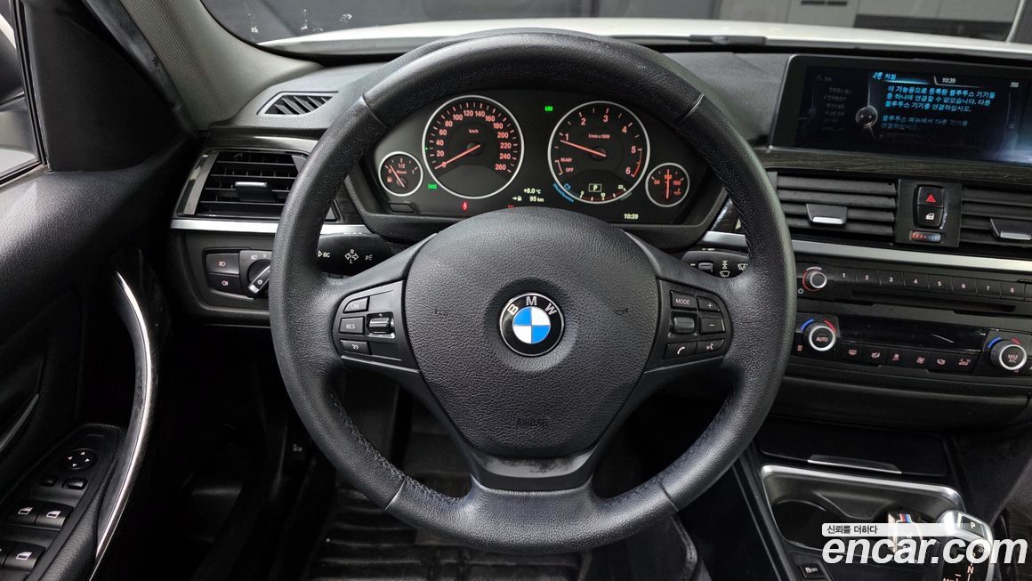 BMW 3-Series 2015
