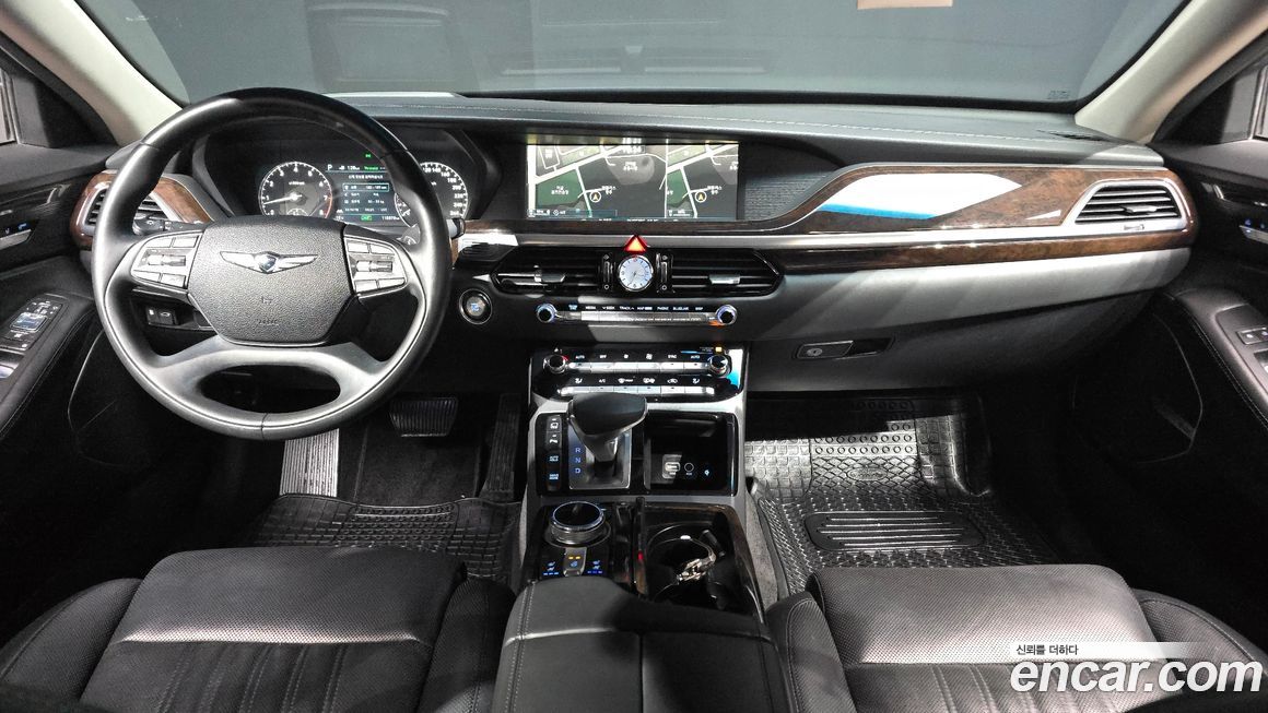 Genesis EQ900 2016