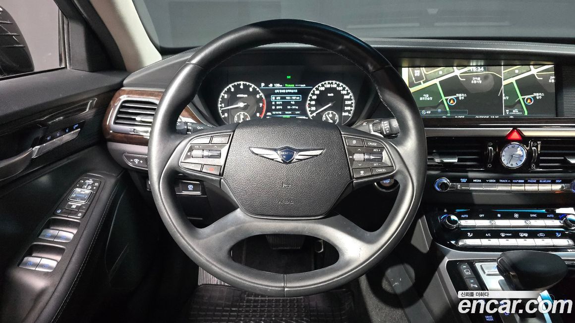 Genesis EQ900 2016
