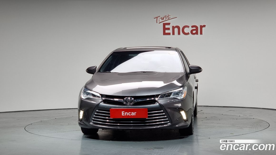 Toyota Camry 2015