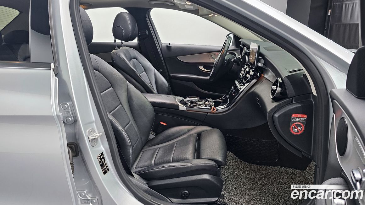 Mercedes-Benz C-Class 2016