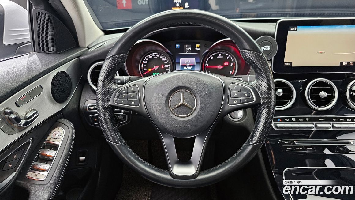 Mercedes-Benz C-Class 2016