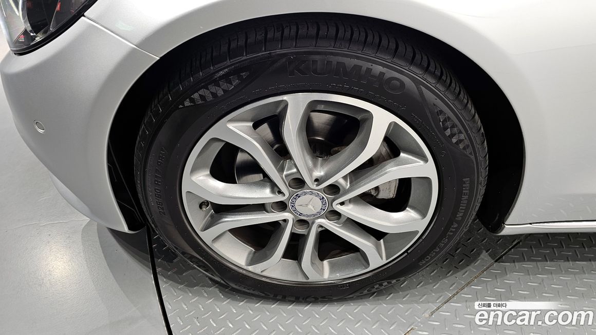 Mercedes-Benz C-Class 2016