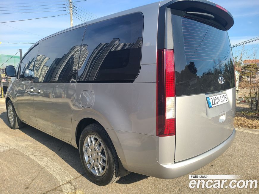 Hyundai Staria 2022