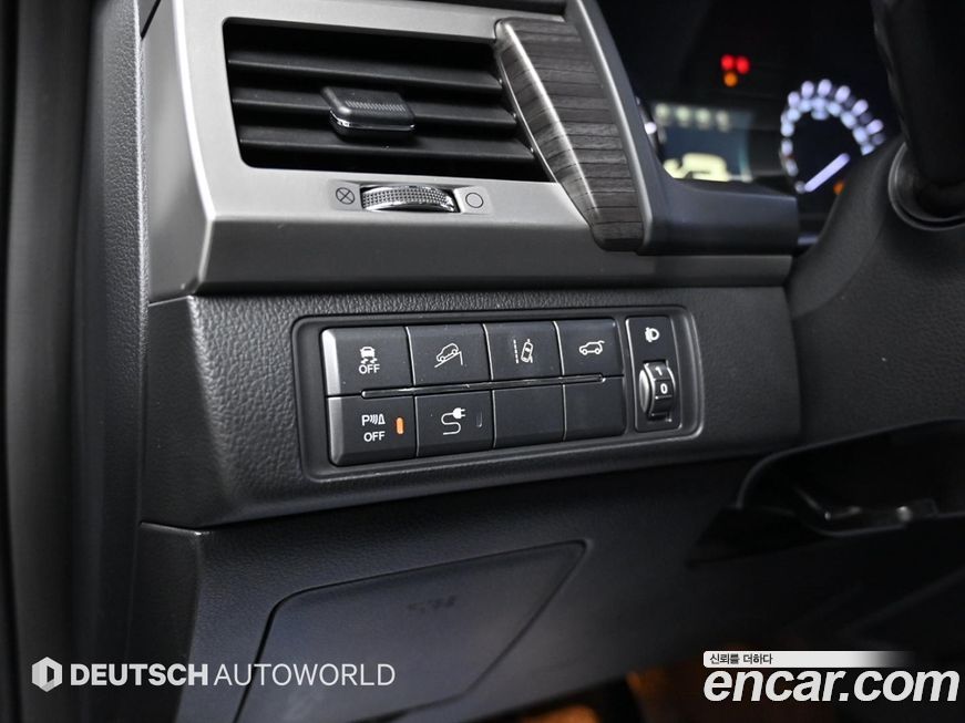 KG_Mobility_Ssangyong Rexton 2018