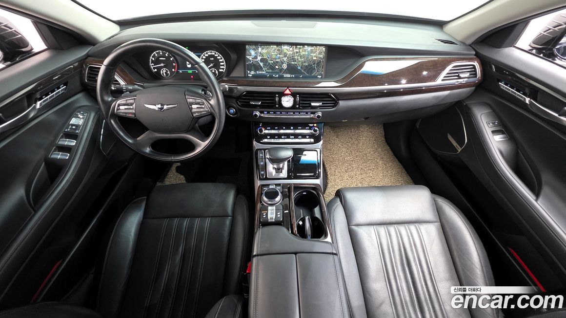Genesis EQ900 2017