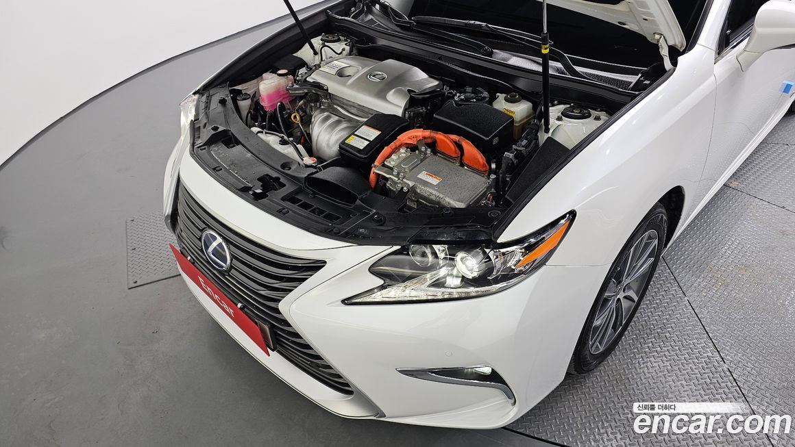 Lexus ES 2016