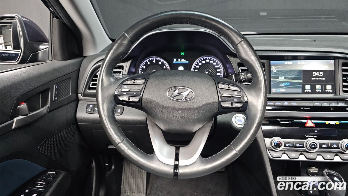 Hyundai AVANTE 2019