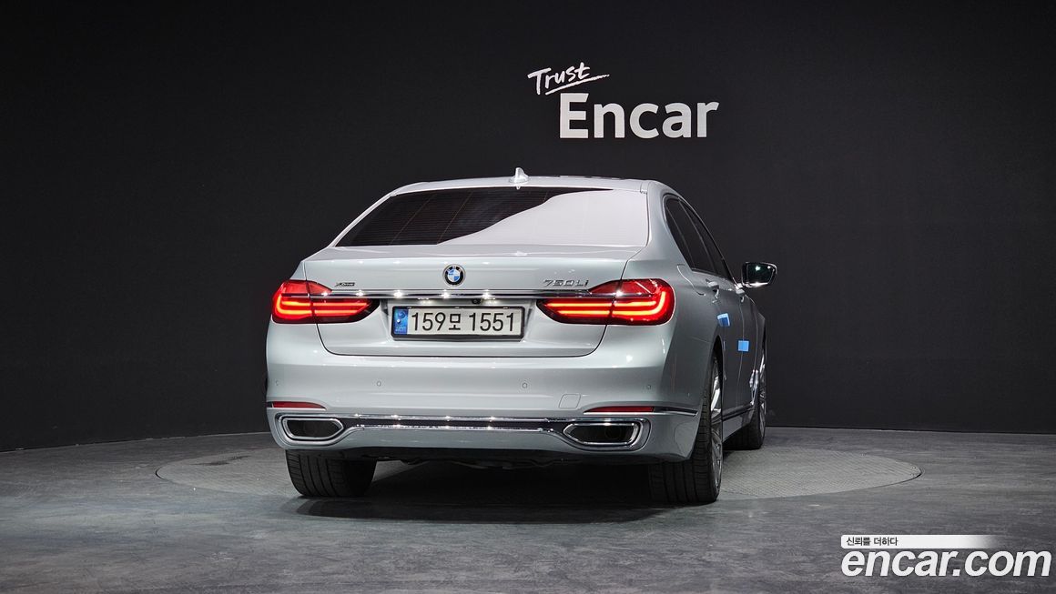 BMW 7-Series 2016