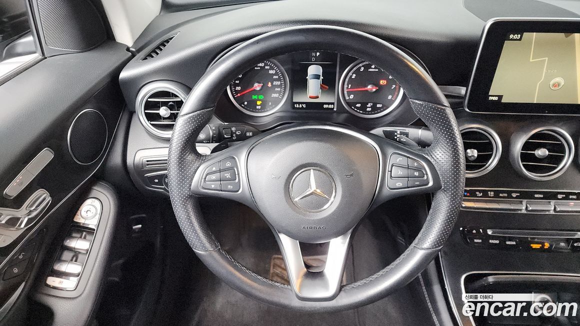 Mercedes-Benz GLC-Class 2019