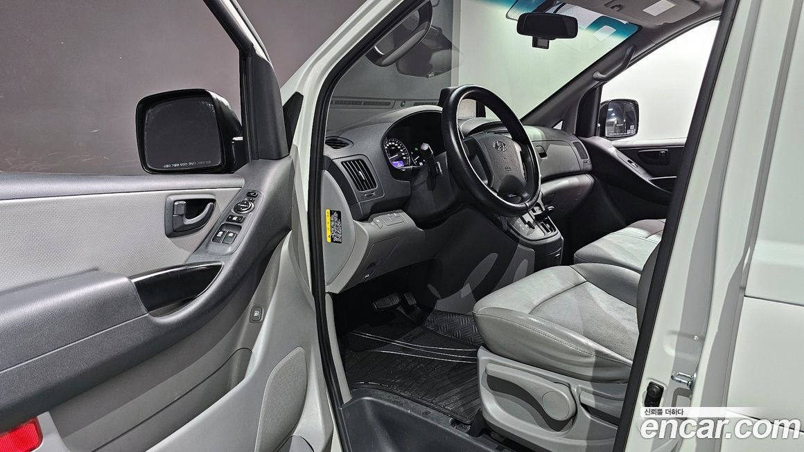 Hyundai Starex 2021