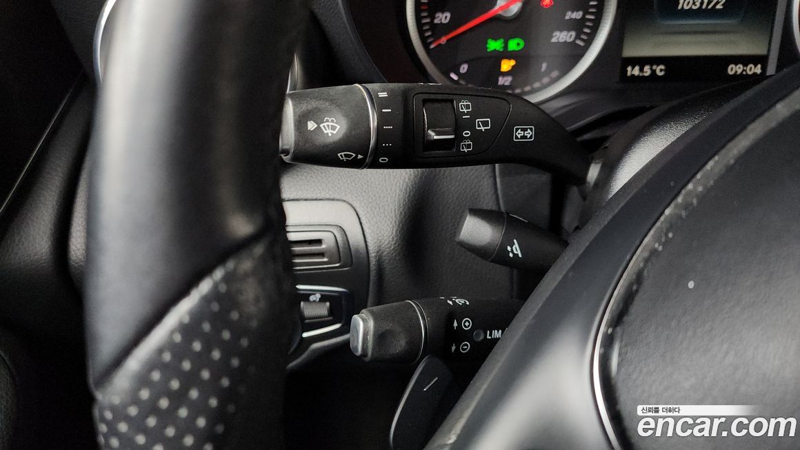 Mercedes-Benz GLC-Class 2019