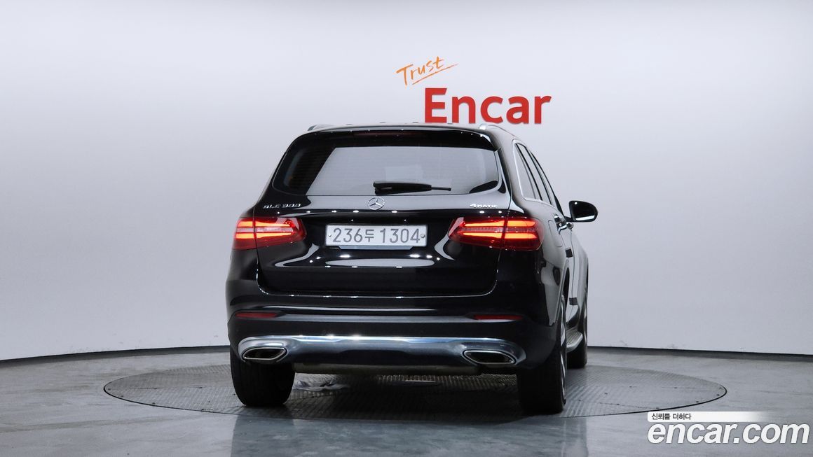 Mercedes-Benz GLC-Class 2019