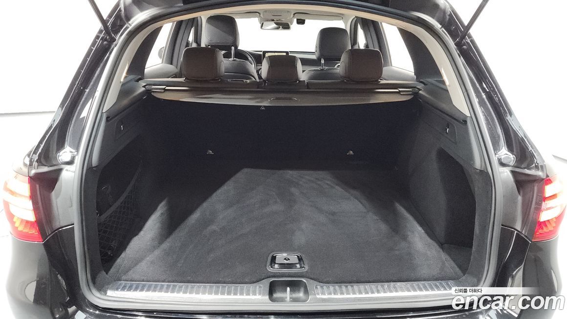 Mercedes-Benz GLC-Class 2019