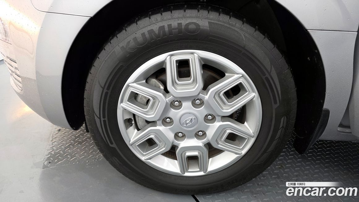 Hyundai Staria 2023