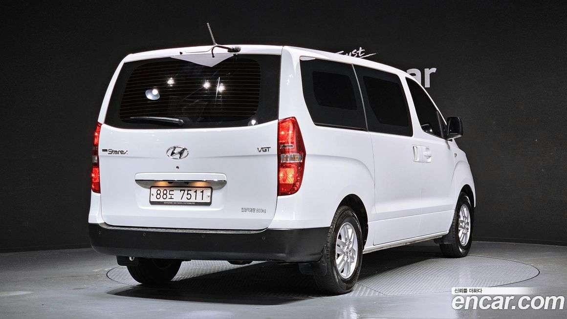 Hyundai Starex 2021