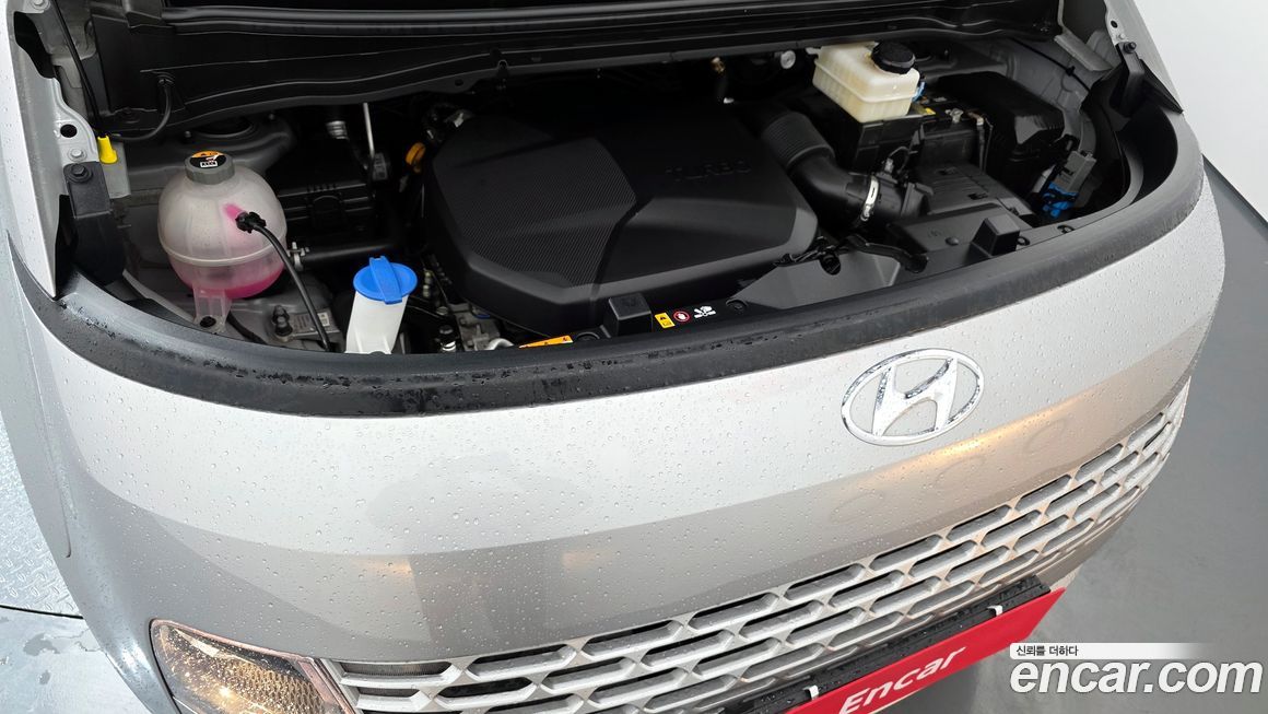 Hyundai Staria 2023
