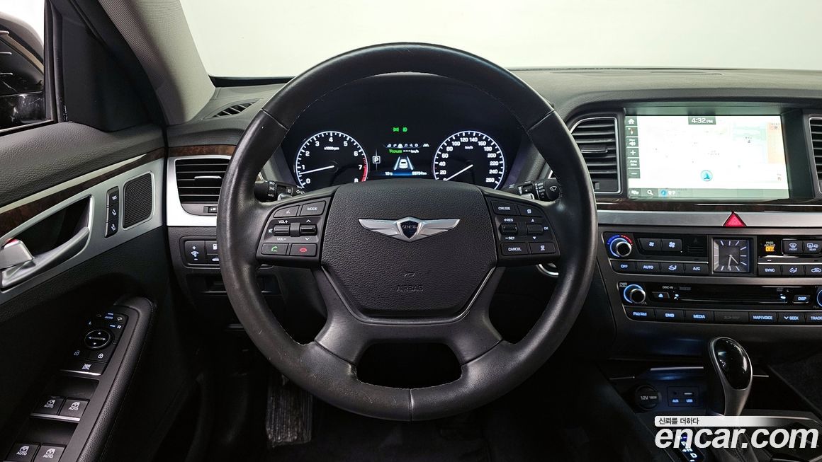 Hyundai Genesis 2016