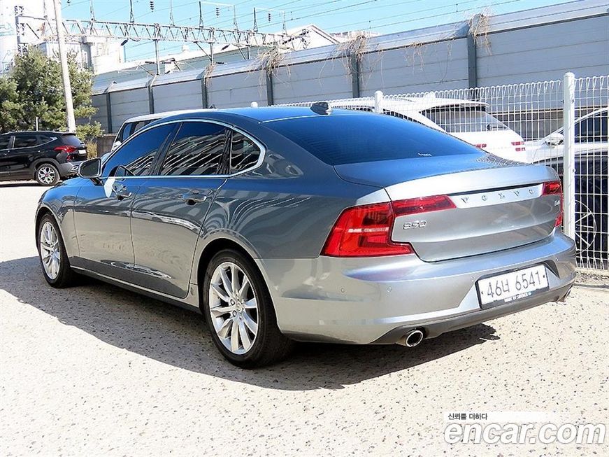 Volvo S90 2017