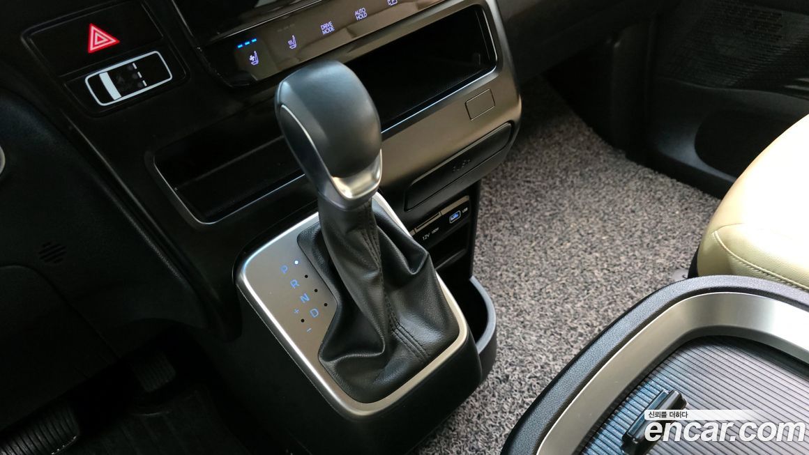 Hyundai Staria 2023