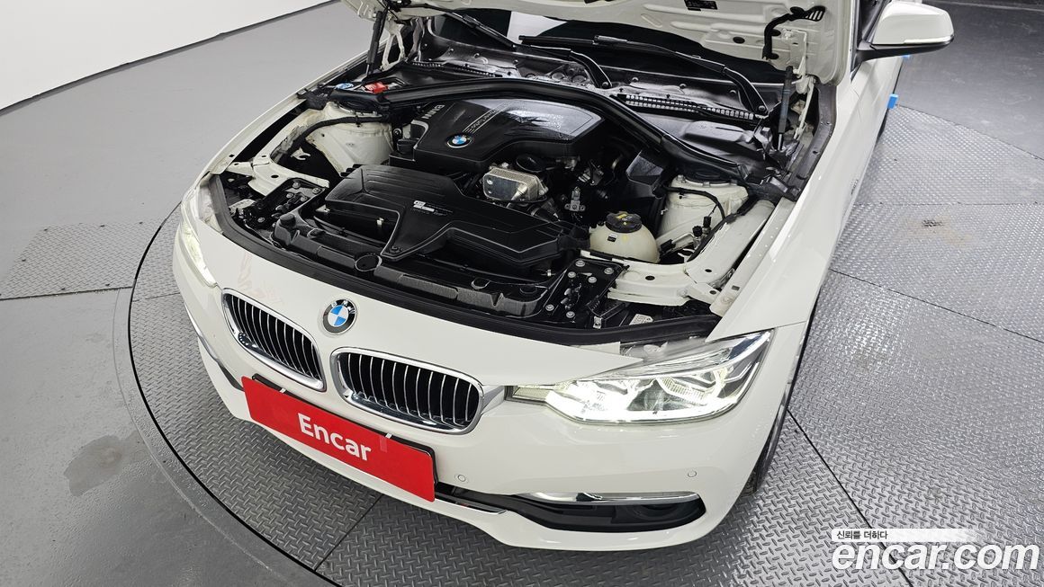 BMW 3-Series 2018