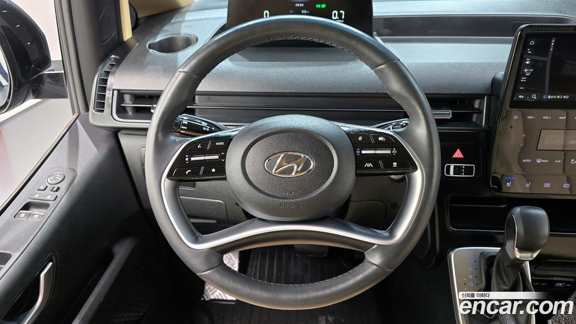 Hyundai Staria 2023