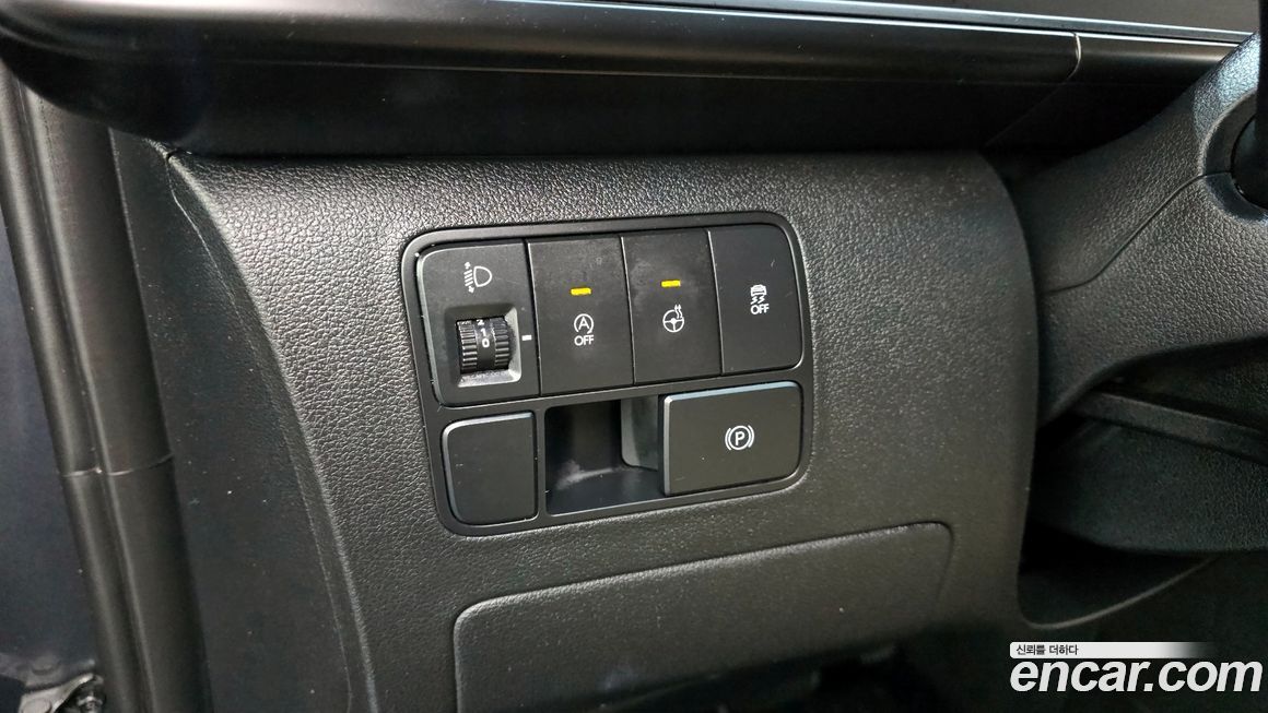 Hyundai Staria 2023