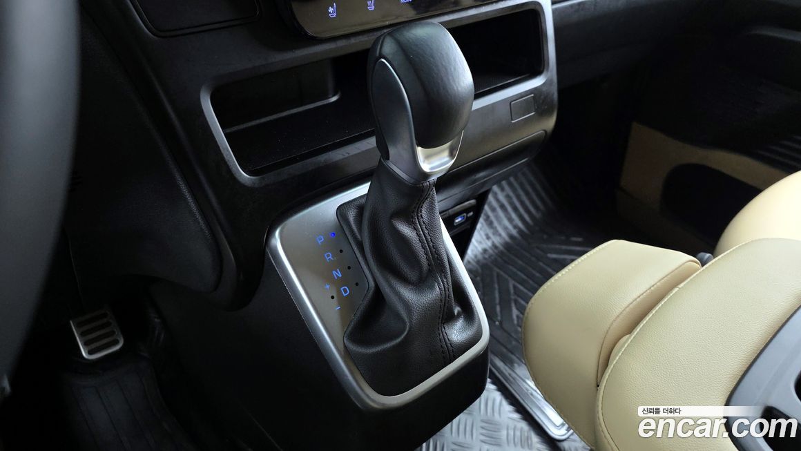 Hyundai Staria 2023
