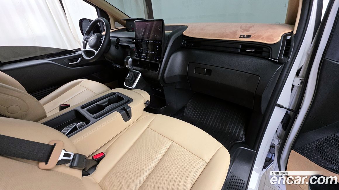 Hyundai Staria 2023