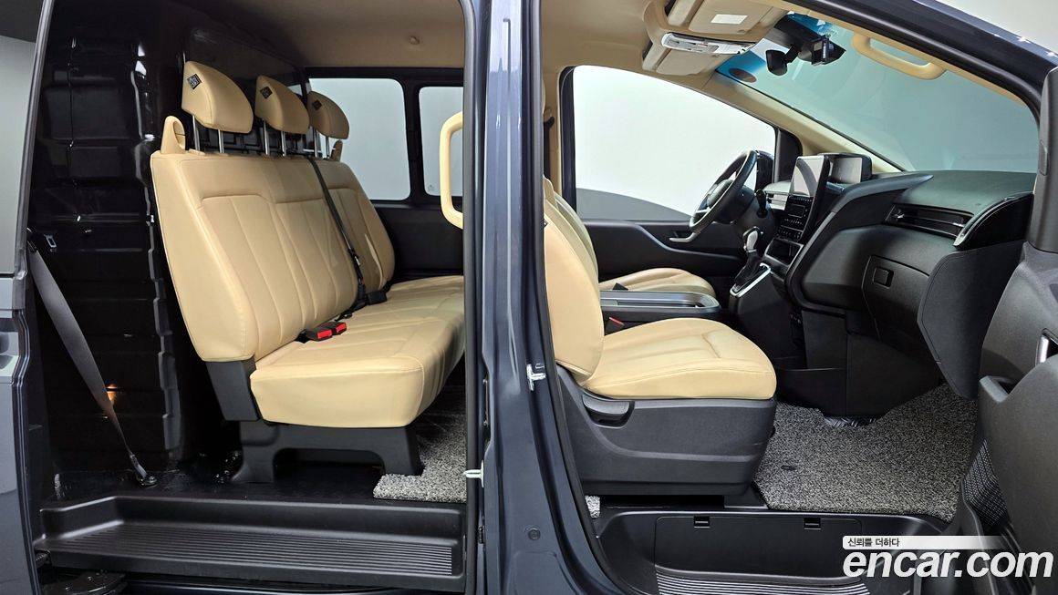Hyundai Staria 2023