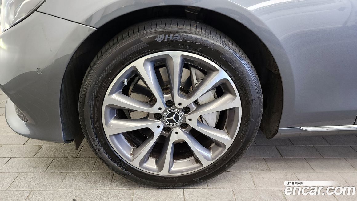 Mercedes-Benz E-Class 2019