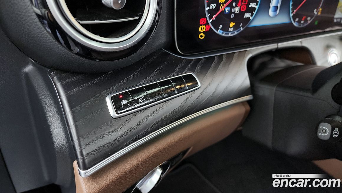 Mercedes-Benz E-Class 2019