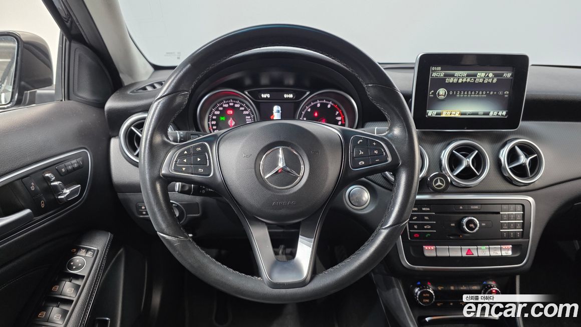 Mercedes-Benz GLA-Class 2018