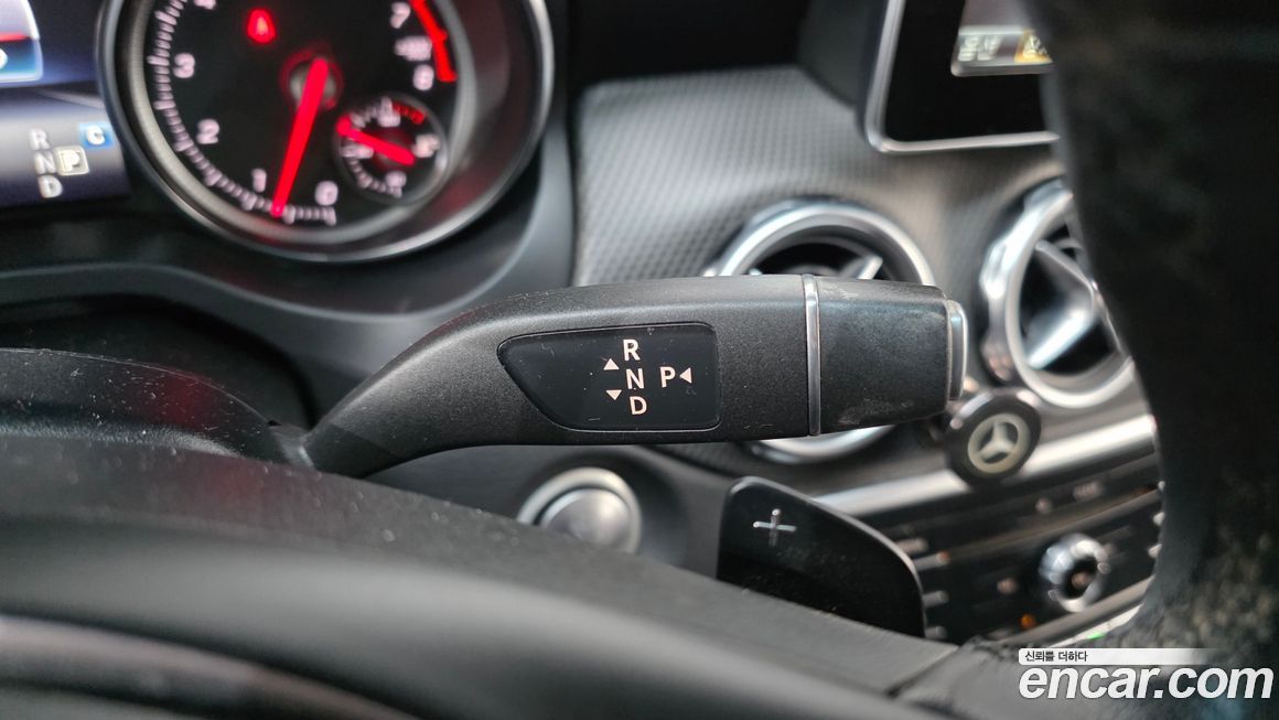 Mercedes-Benz GLA-Class 2018