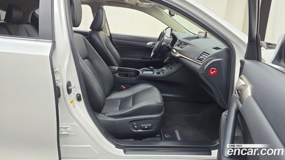 Lexus CT200h 2016