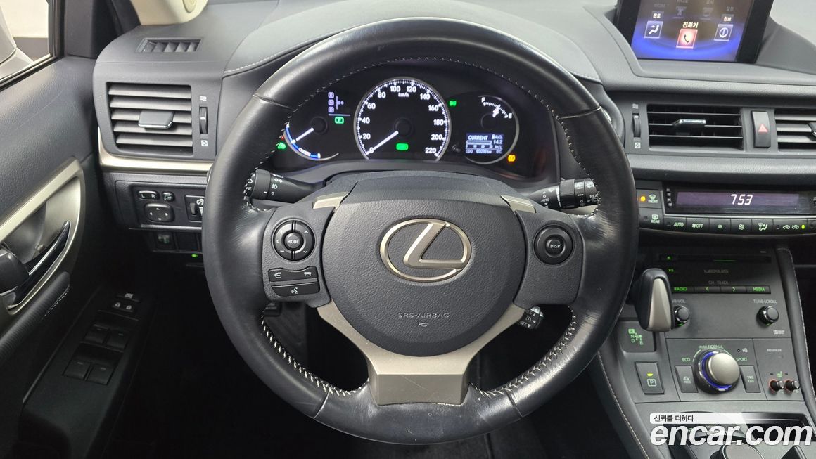 Lexus CT200h 2016