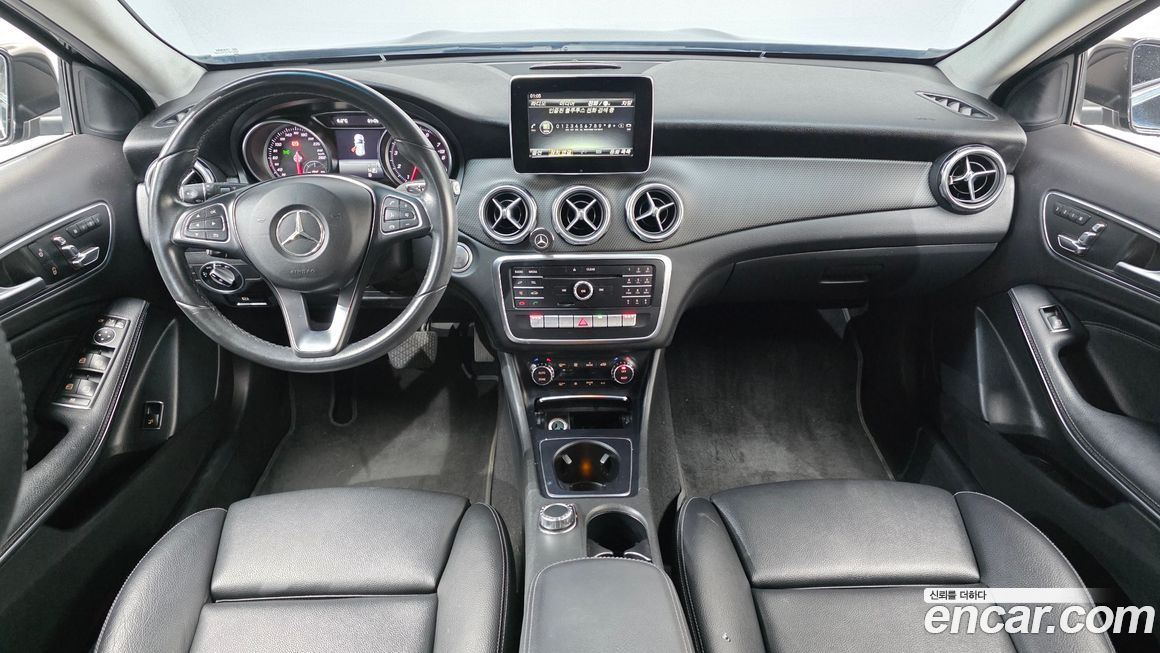 Mercedes-Benz GLA-Class 2018