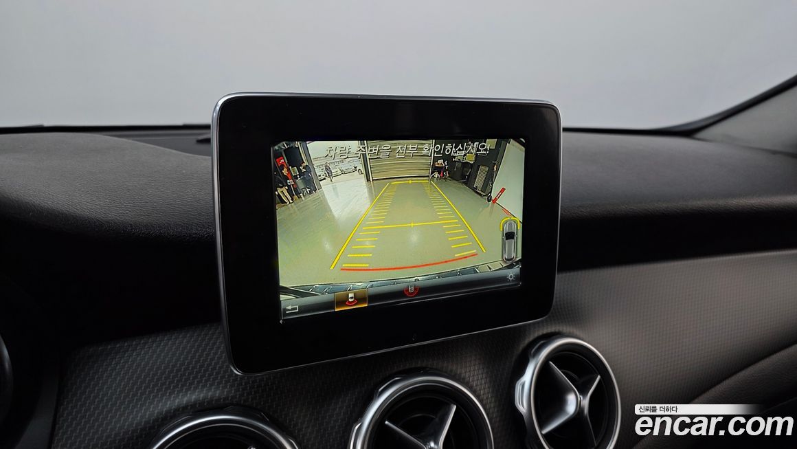 Mercedes-Benz GLA-Class 2018