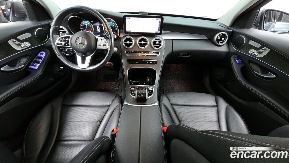 Mercedes-Benz C-Class 2021