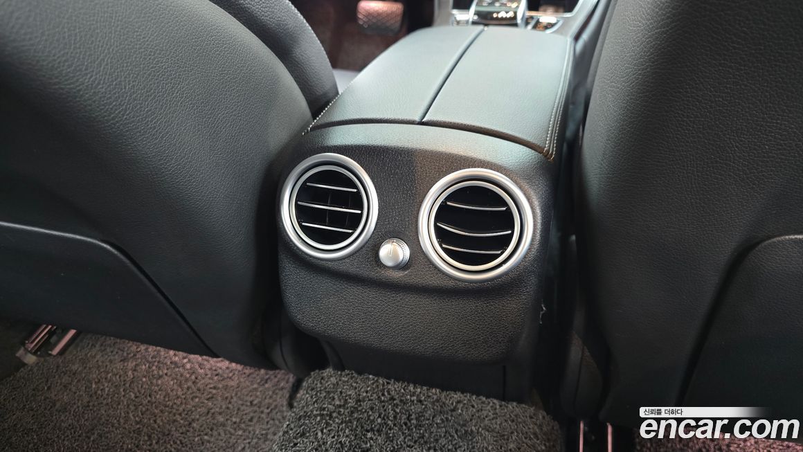 Mercedes-Benz C-Class 2021