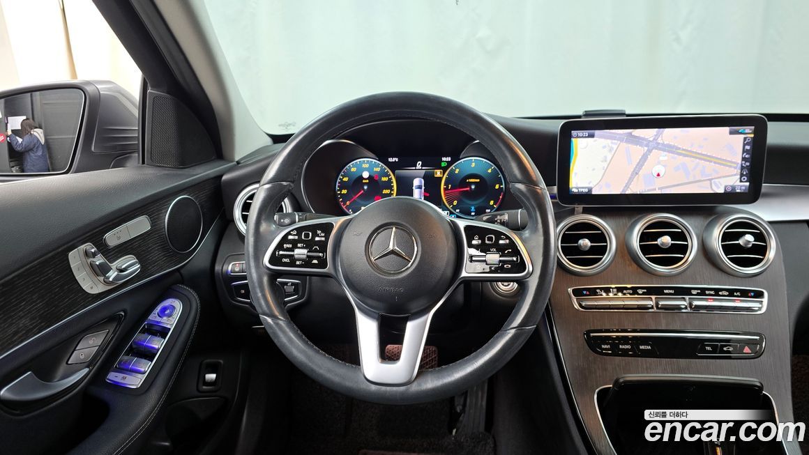 Mercedes-Benz C-Class 2021