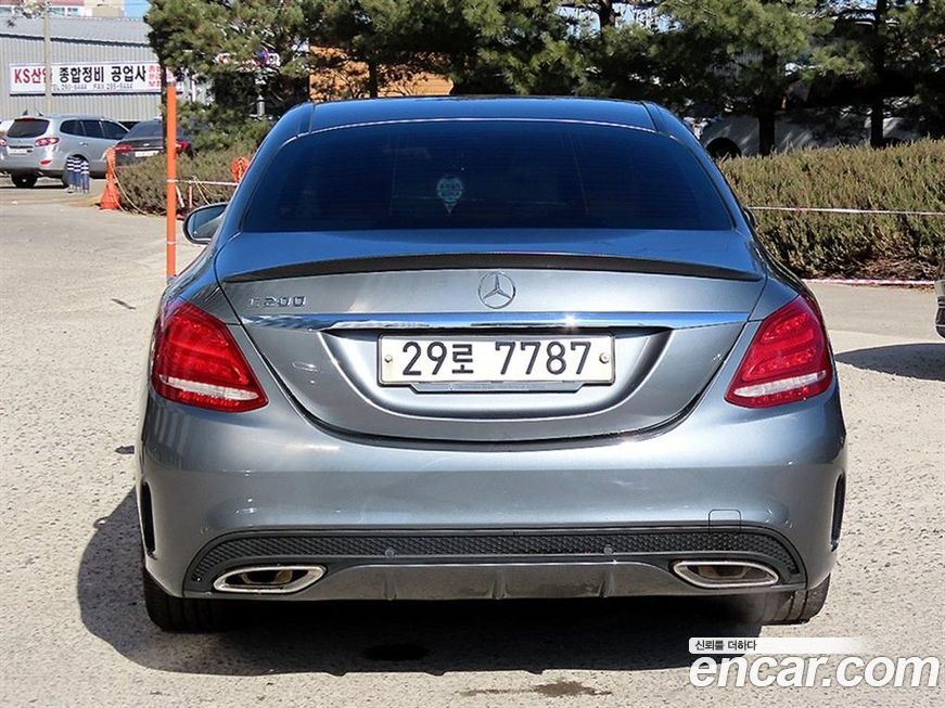 Mercedes-Benz C-Class 2017