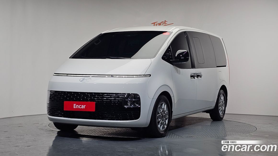 Hyundai Staria 2025