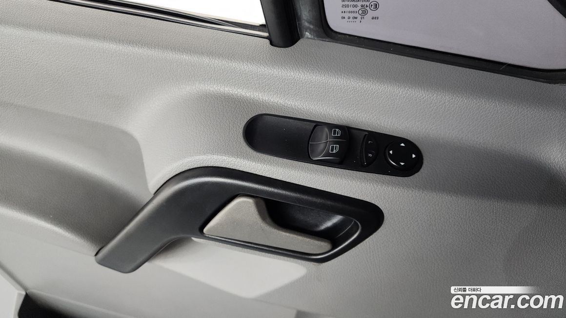 Mercedes-Benz Sprinter 2012