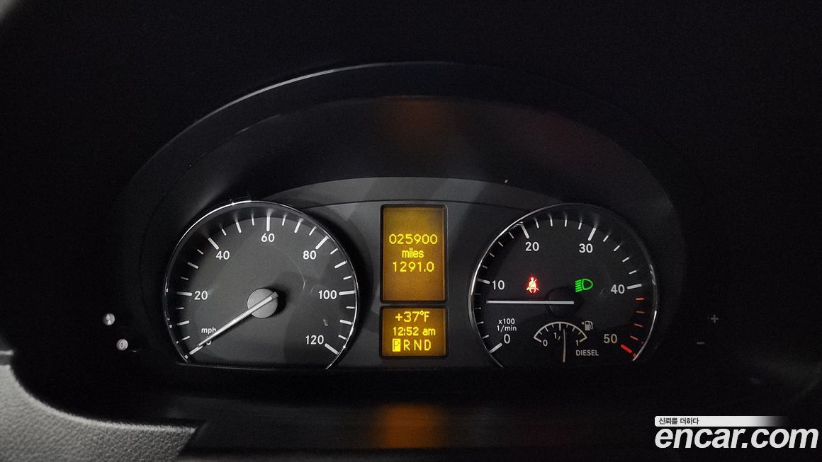 Mercedes-Benz Sprinter 2012