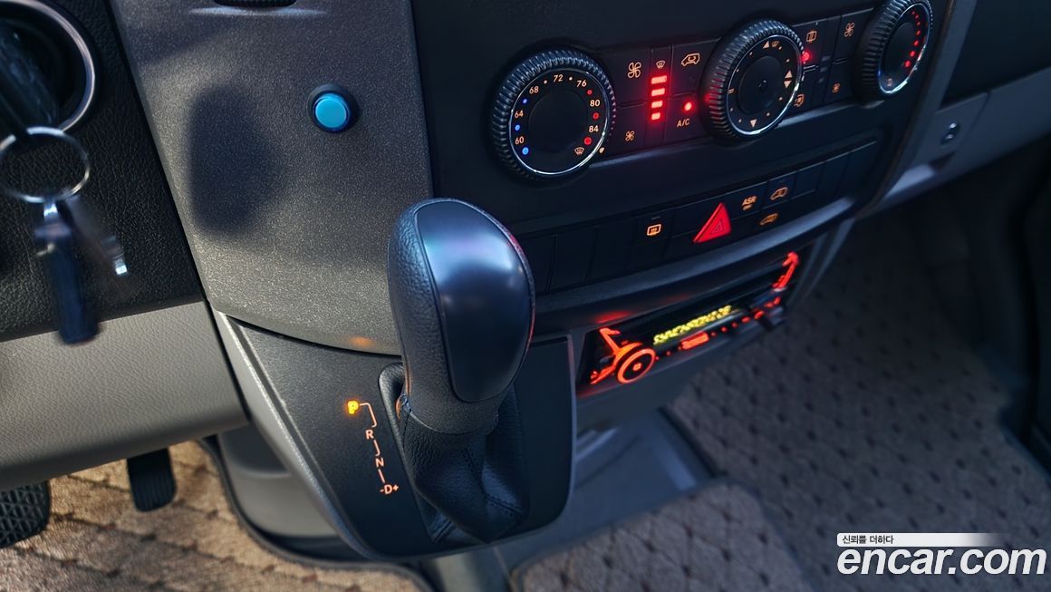 Mercedes-Benz Sprinter 2012